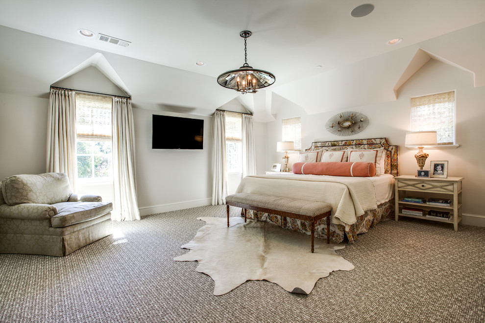 Transitional bedroom in Dallas with grey walls and carpet.