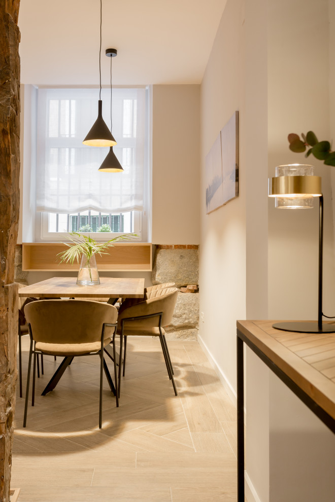Foto de comedor nórdico de tamaño medio