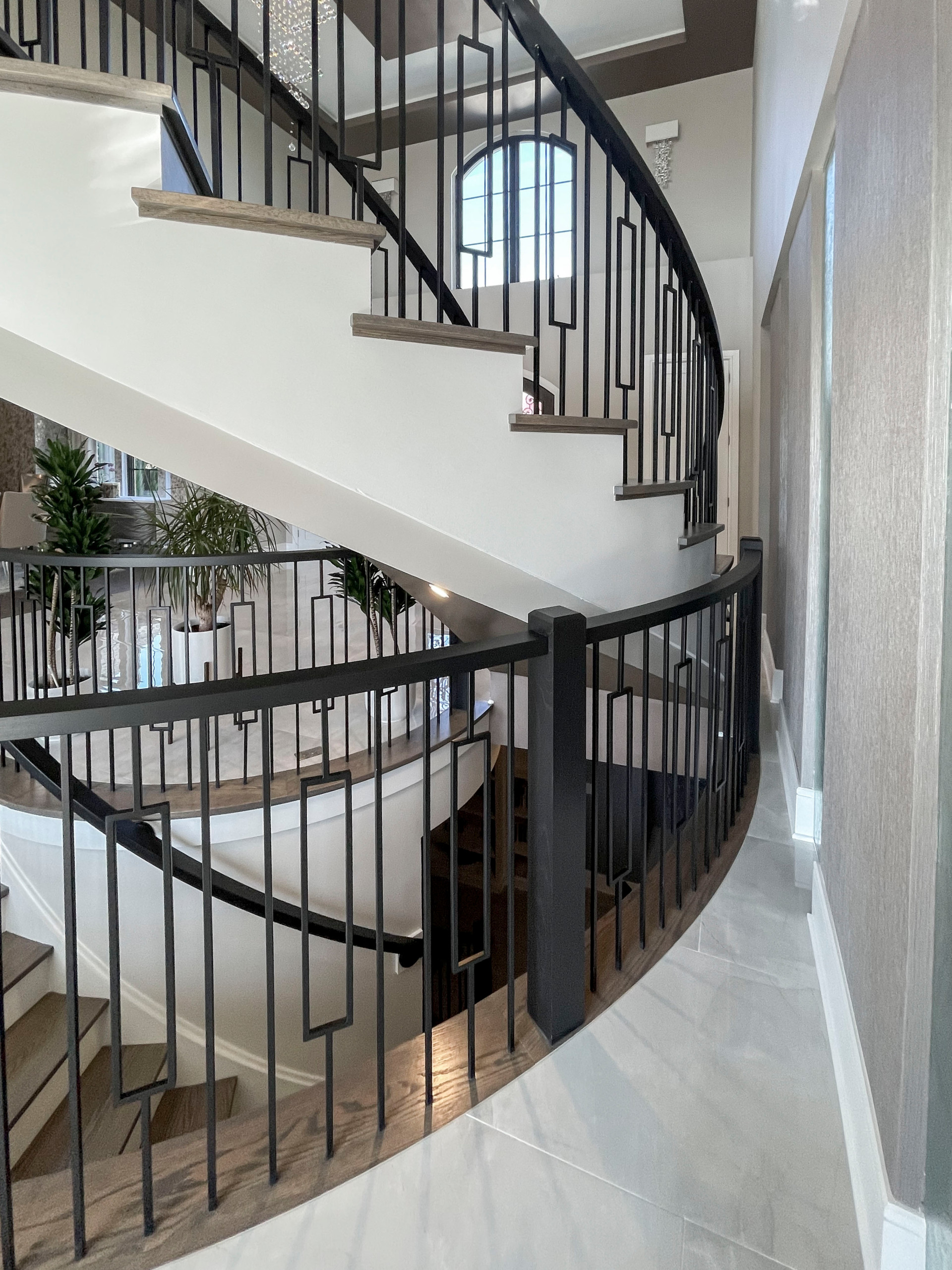 114_Striking Floating-Curved Staircase, Leesburg VA 20175