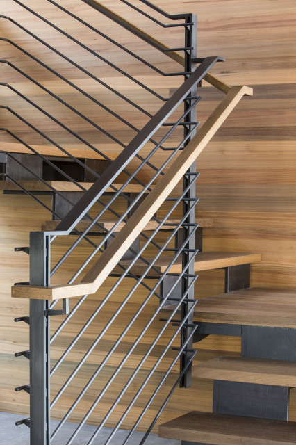 A Natural Fit moderne-escalier