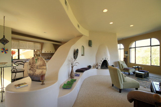 Hillside Adobe modern-wohnbereich