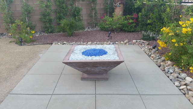 Fire pits, Fireplaces and Fire Features modern-terrace