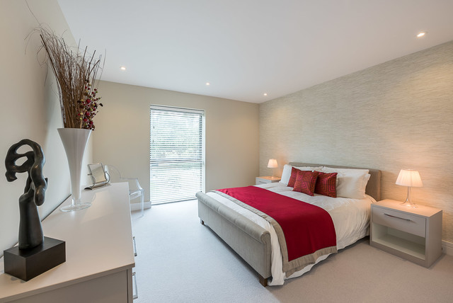 New House St Albans contemporaneo-camera-da-letto