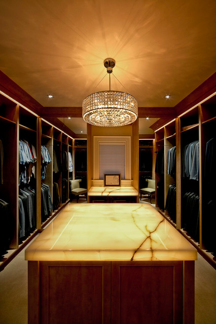 Canterbury, MI classique-chic-armoire-et-dressing
