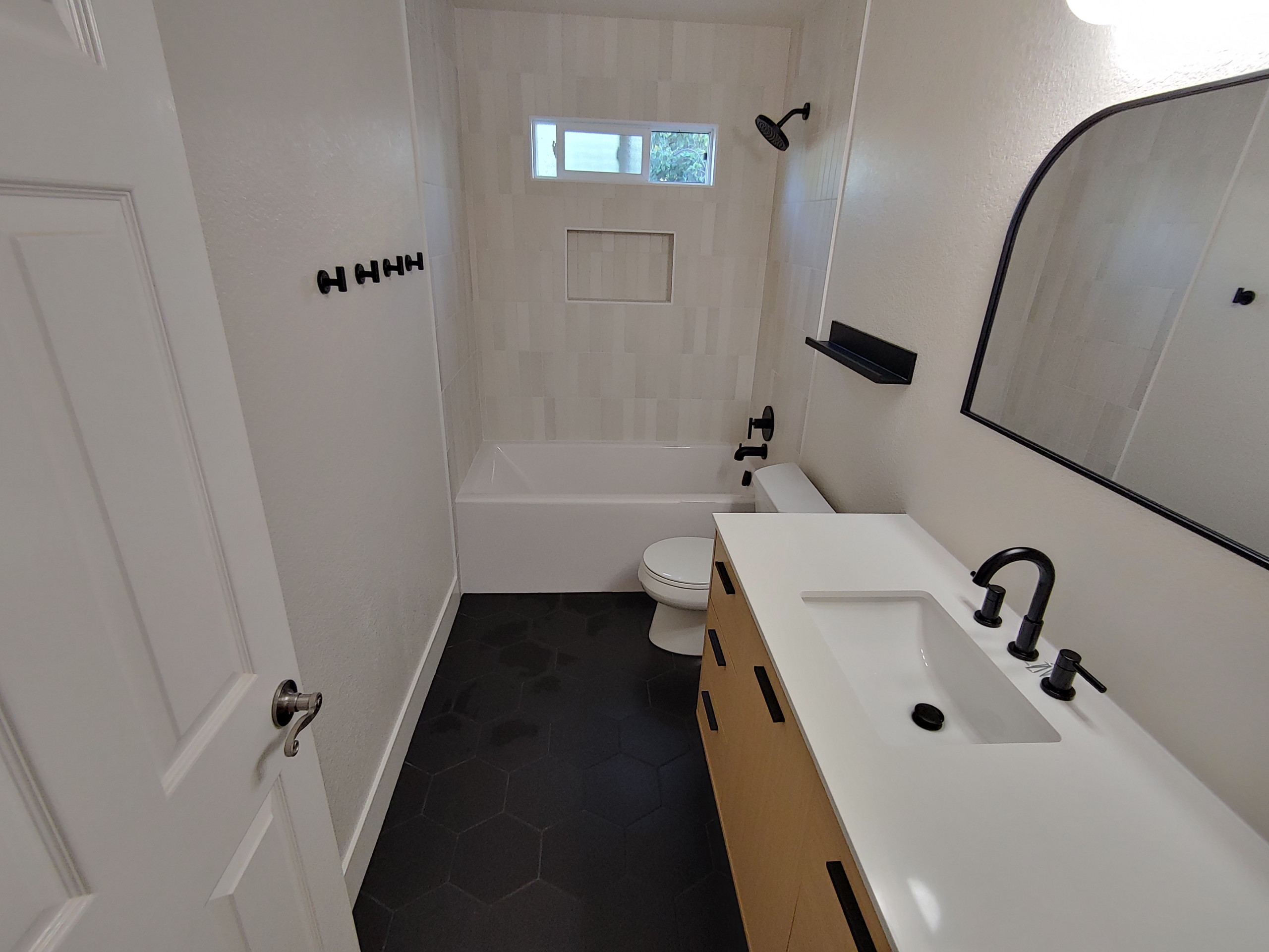 Rodney's Modern Bathroom