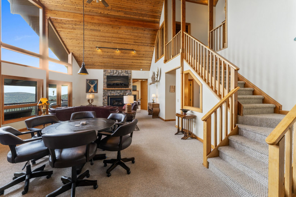 Soaring Eagles View T & G