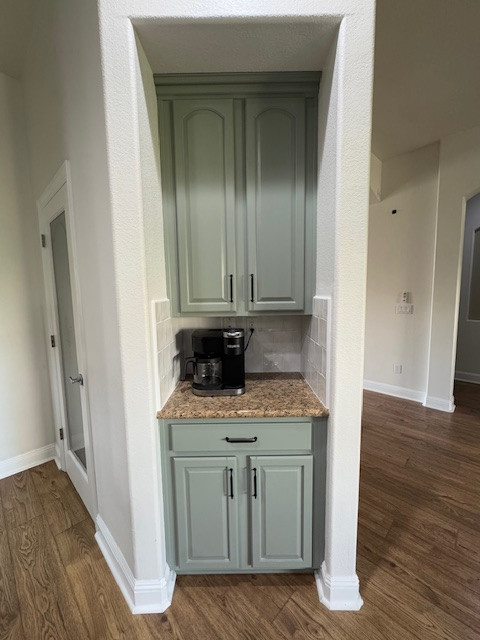 West Roseville Cabinet and Backsplash Refresh