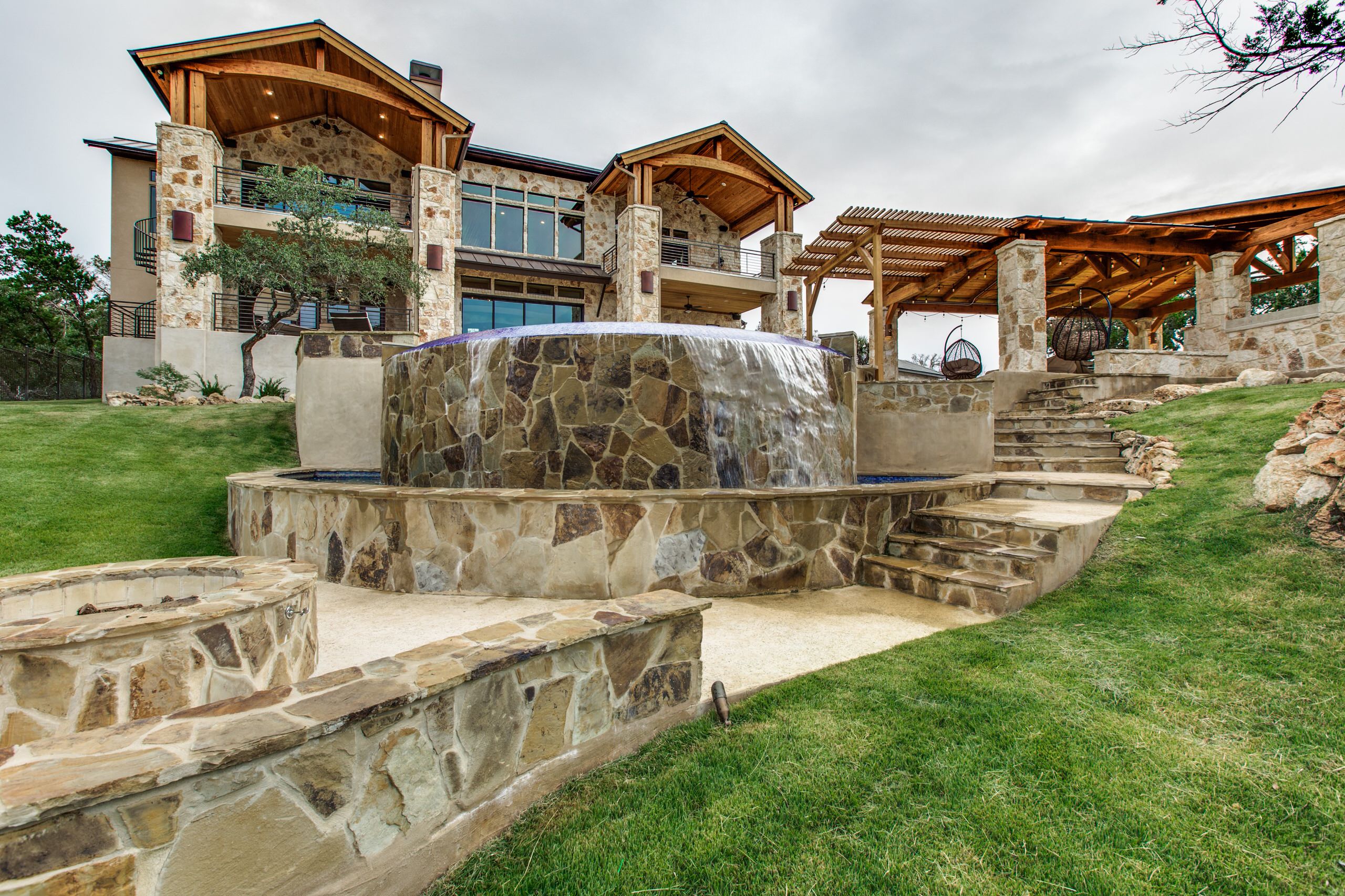 Custom Builder Gruene