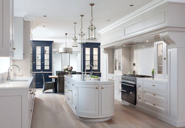 Loughlin Bridge traditional-kitchen