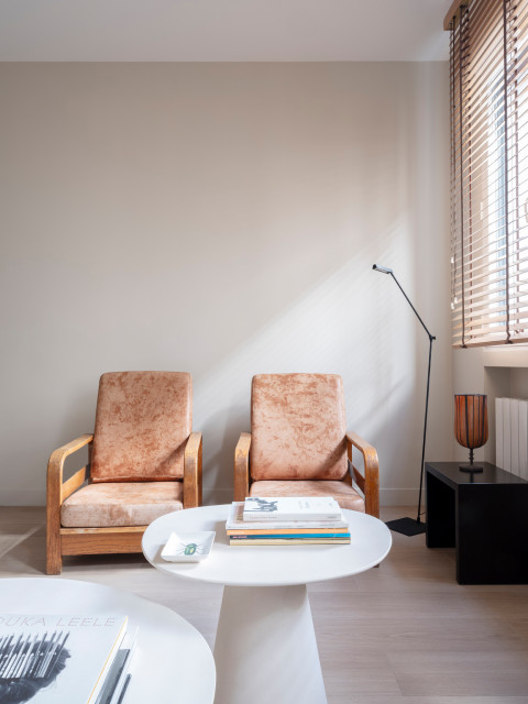 GERM&Aacute;N contemporain-salon
