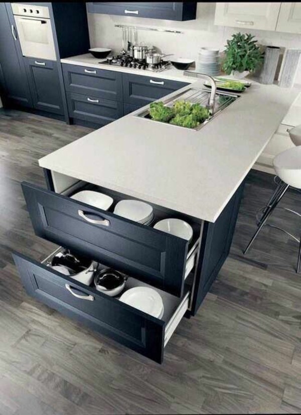 Example of a transitional kitchen design in DC Metro