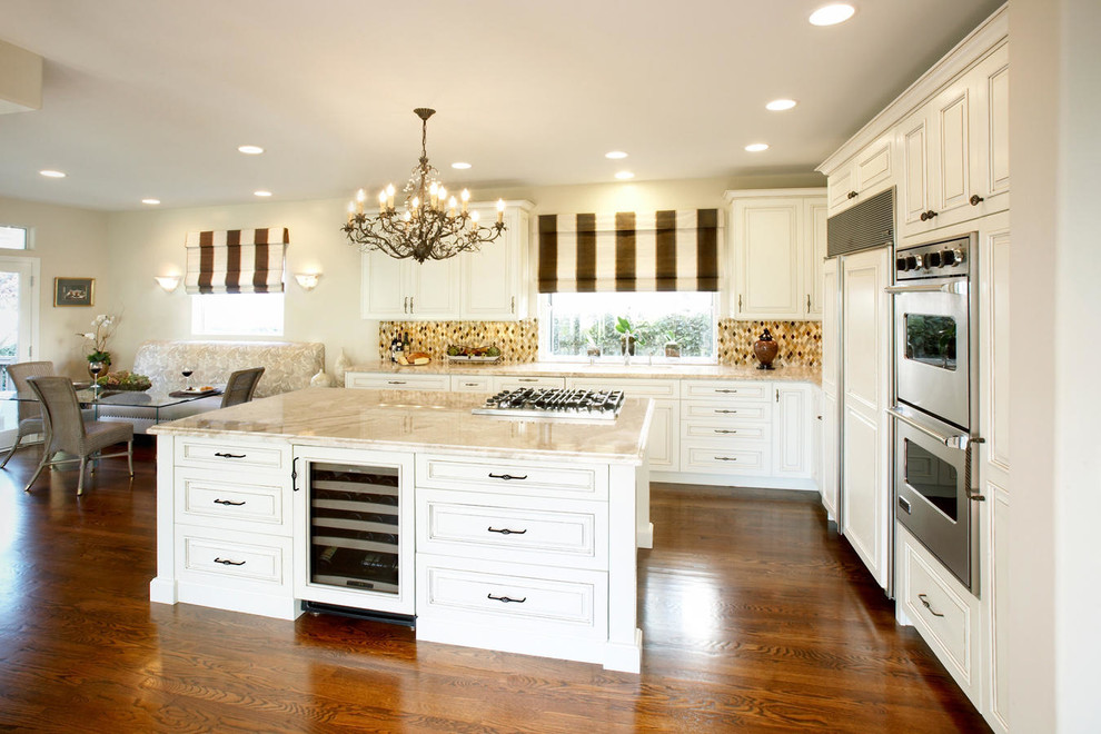 Renew your kitchen with 18 MONTH NO INTEREST Traditional Kitchen