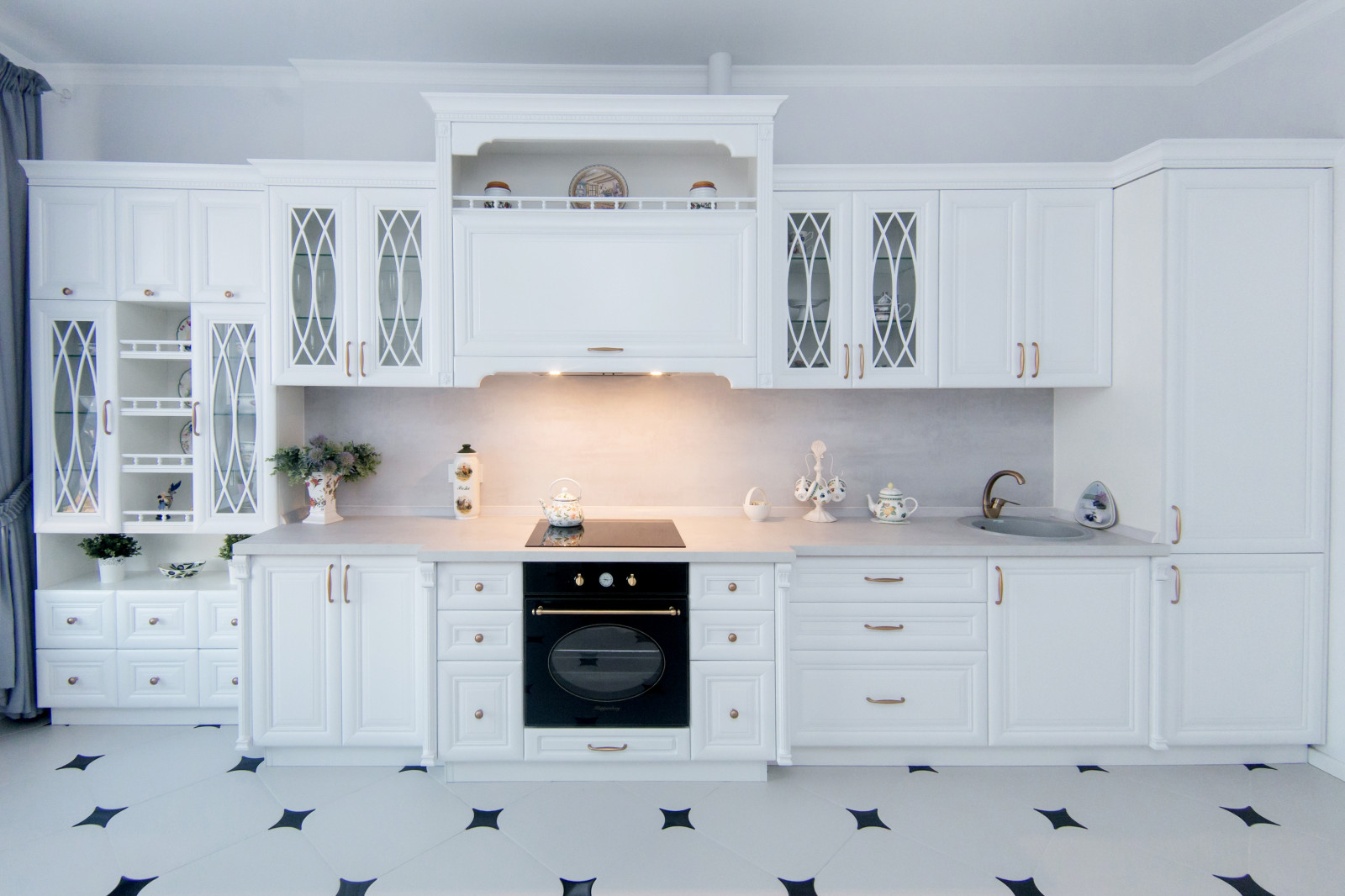 Классическая кухня из массива бука