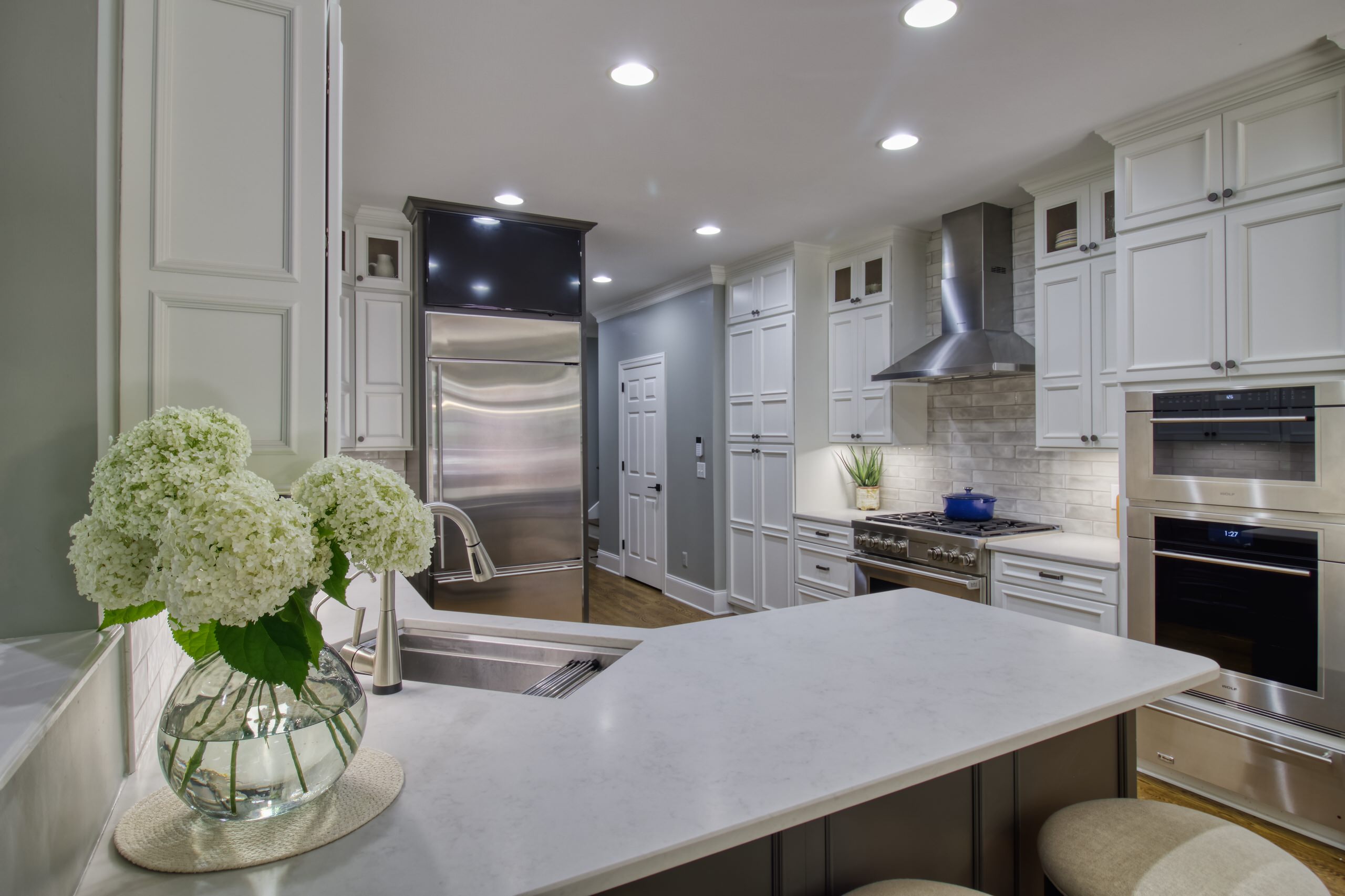 Bellevue Kitchen, Scullery, multi bath and LR refresh