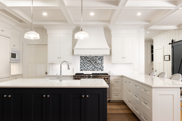 Crystal Beach Lakefront Home beach-style-kitchen
