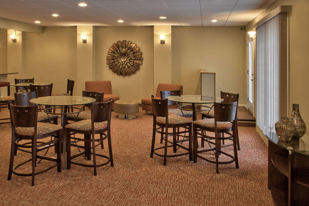 Inspiration for a transitional home design remodel in Minneapolis