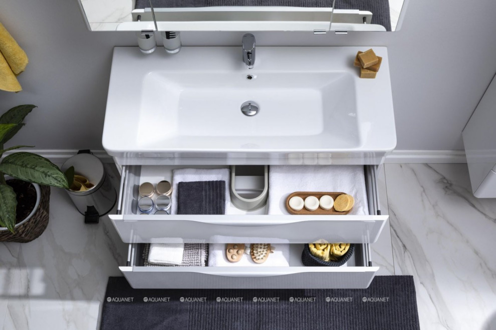 Интерьерное решение для поклонников угловой ванны