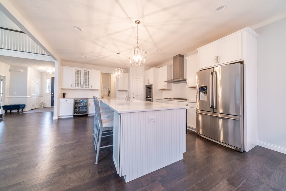 Kitchen - transitional kitchen idea in Cleveland