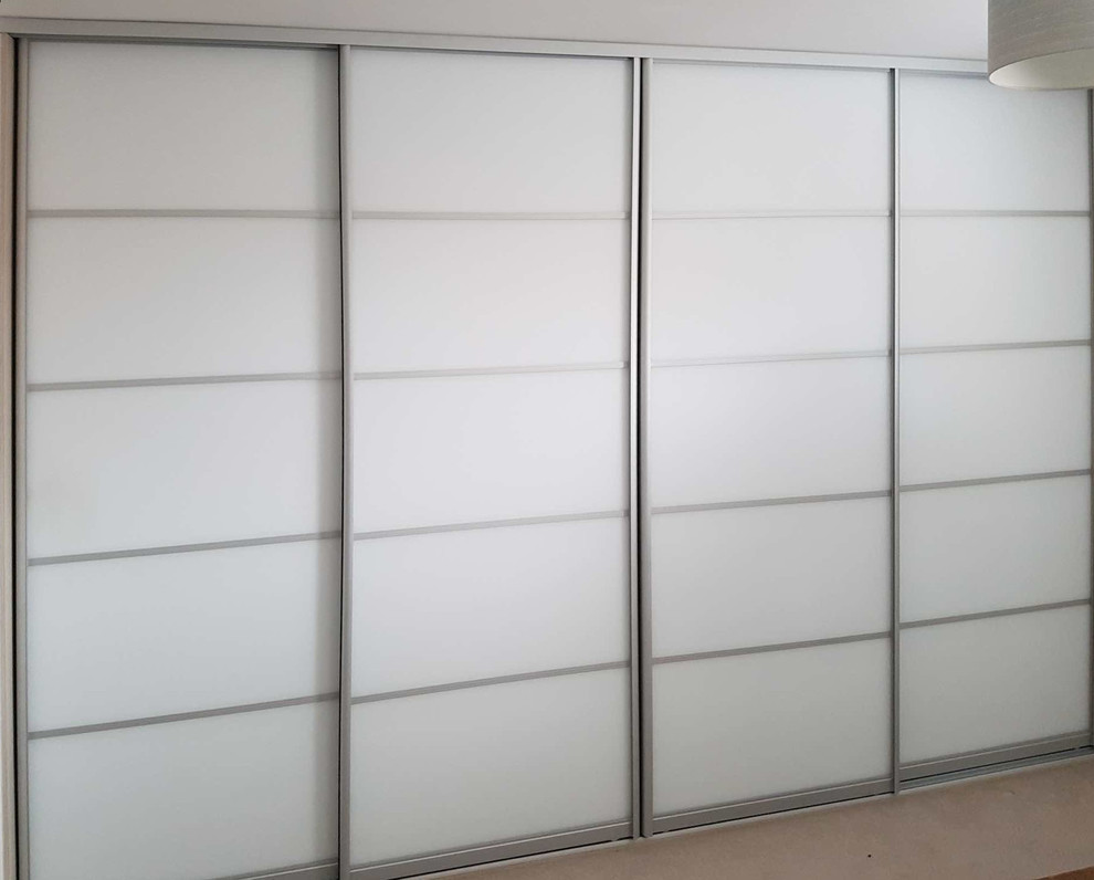 Bespoke Fitted Sliding Wardrobe