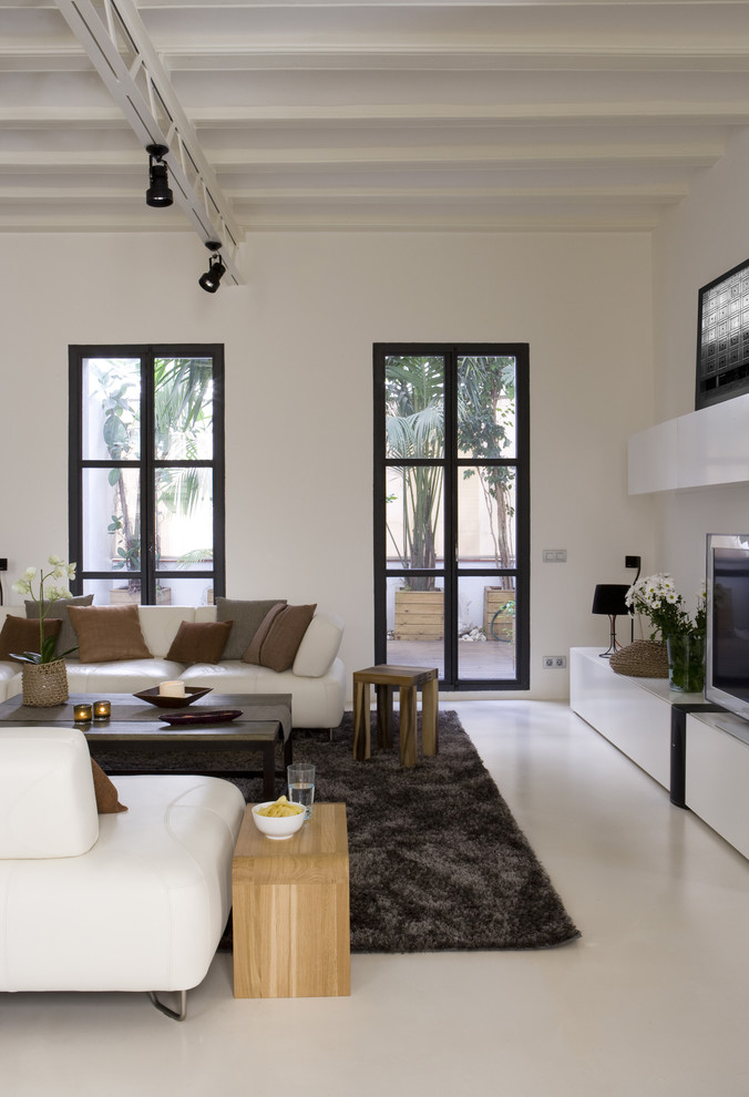 Inspiration for a contemporary living room in Barcelona.