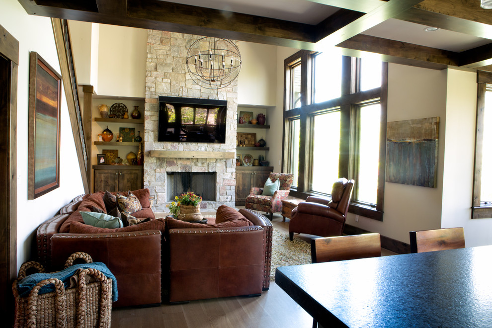 Inspiration for a country family room in Indianapolis.