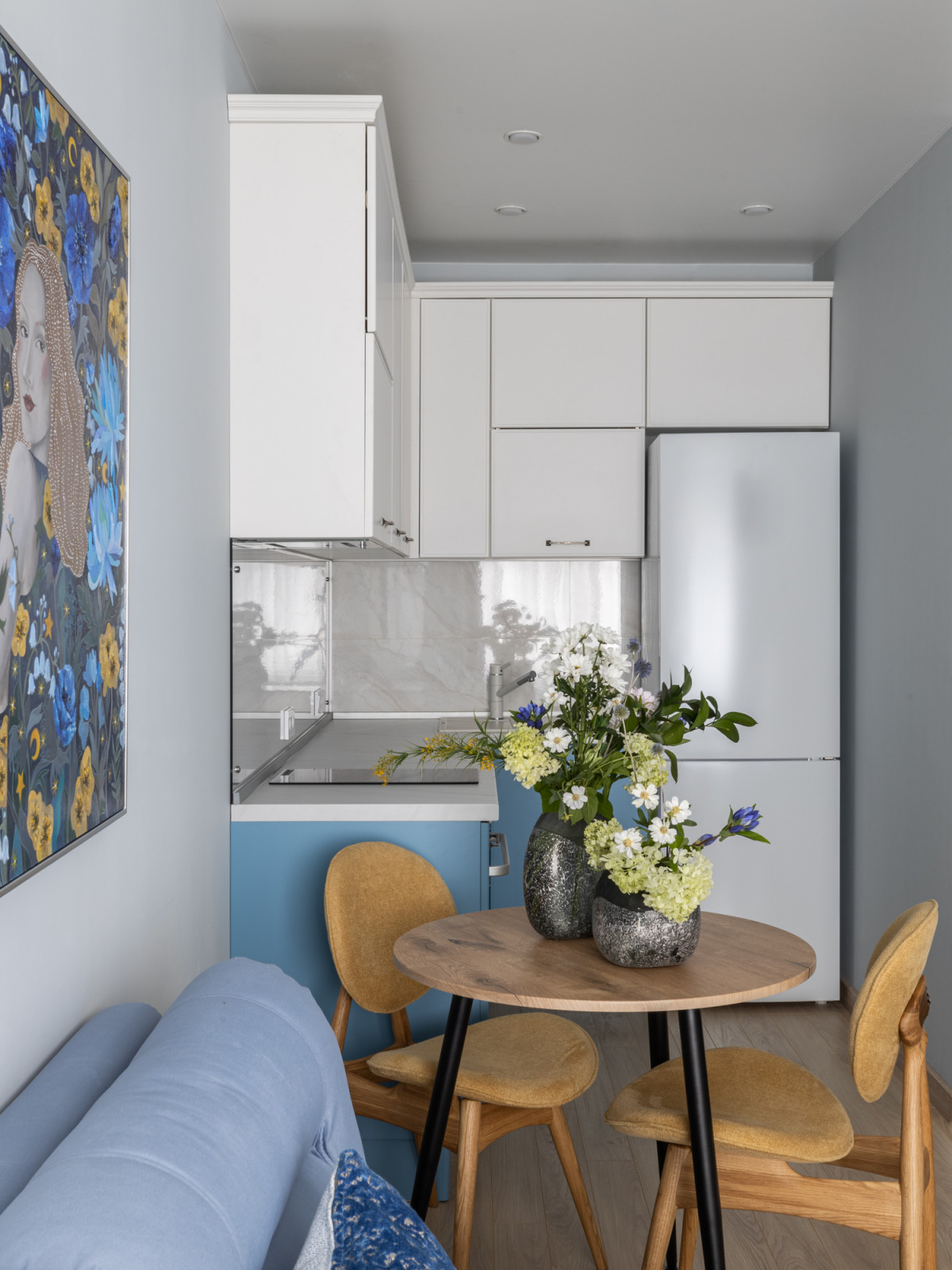 Цветы, цветы... и еще немного цветов.