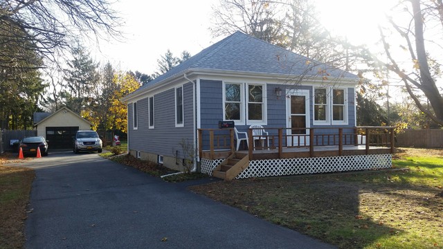 Siding & windows - E. Patchogue contemporary-fasad