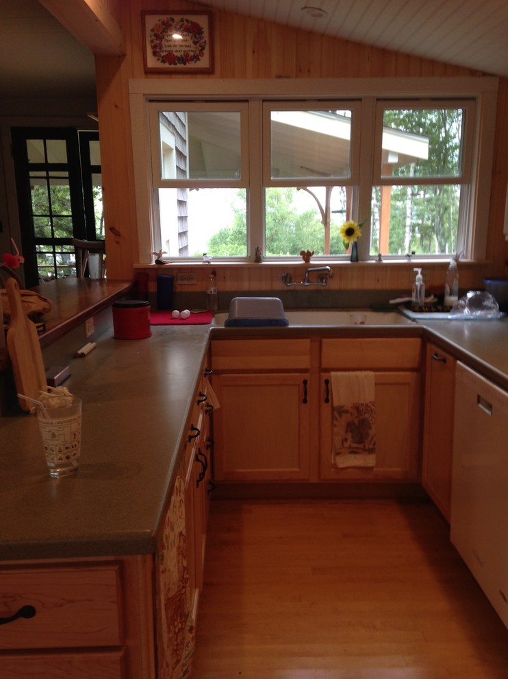 Design ideas for a small country kitchen in Portland Maine.