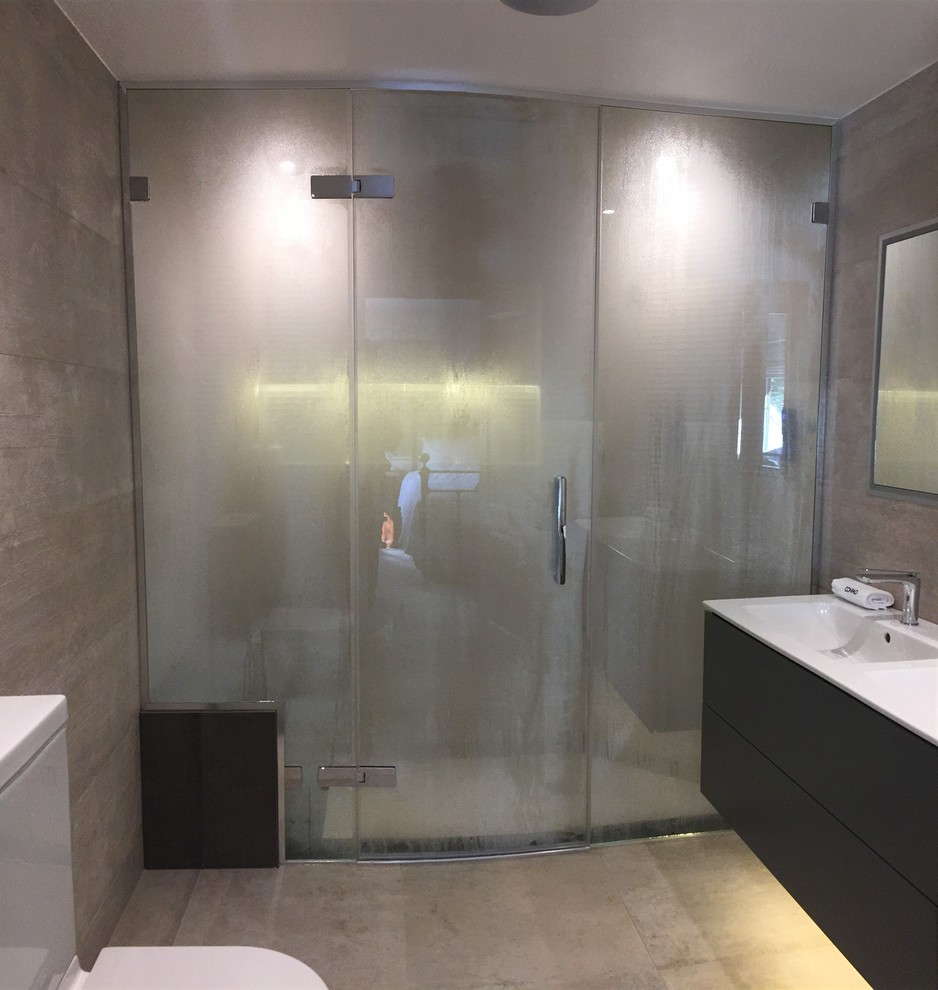 Bespoke steam room shower