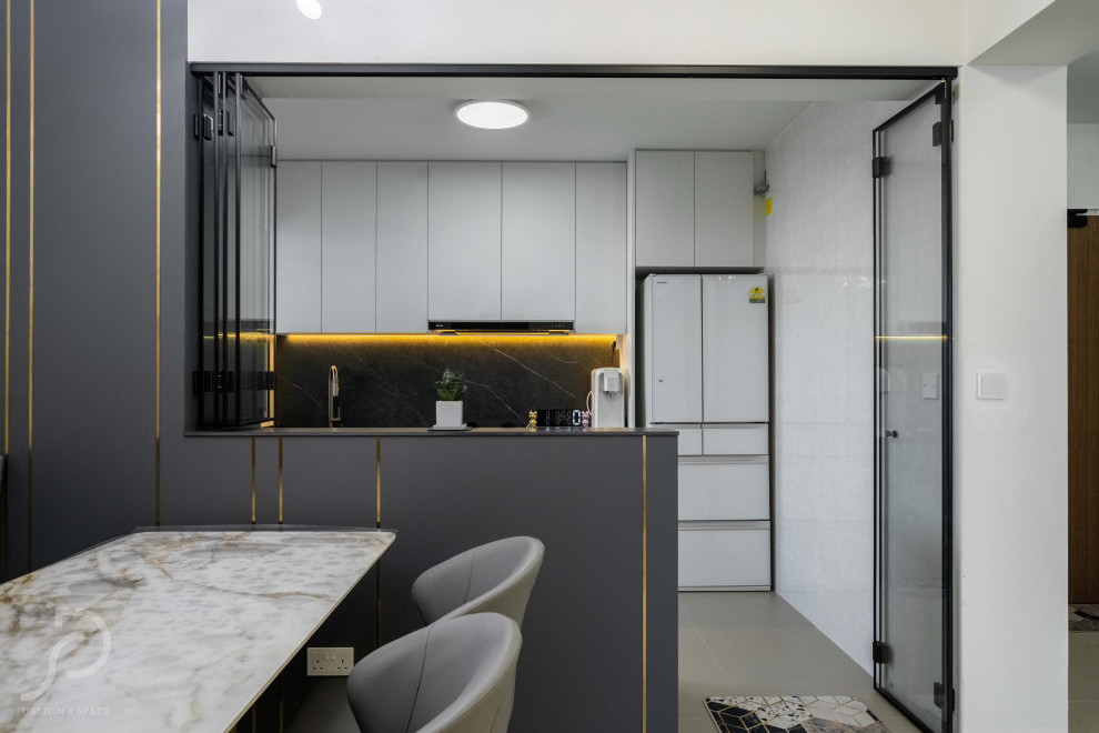 Inspiration for a contemporary kitchen in Singapore.