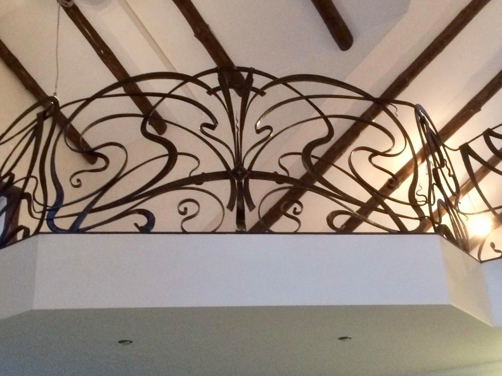 Балконы и перила