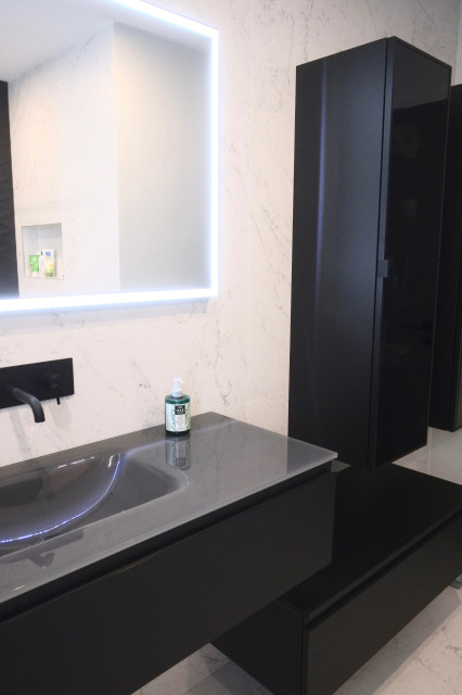 R&eacute;novation compl&egrave;te d'une maison - 135m2 modern-badezimmer