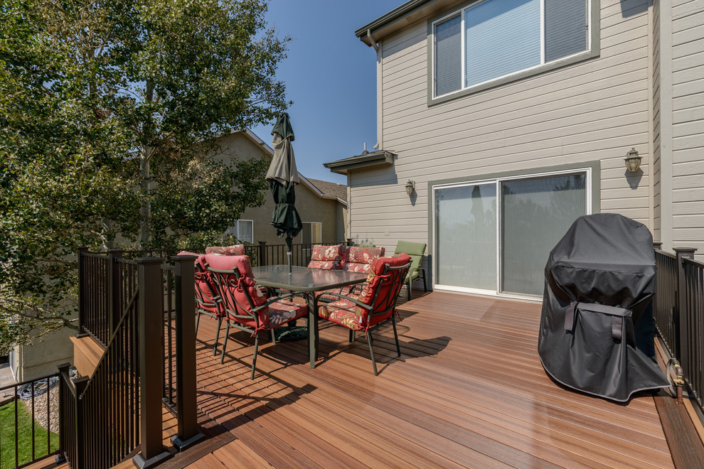 Example of a transitional deck design in Denver