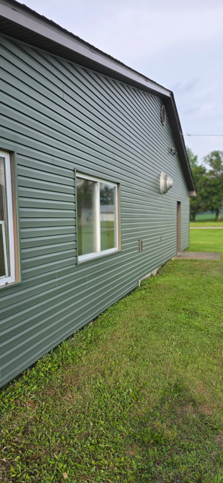 Centerburg Conservation Club- Siding Install