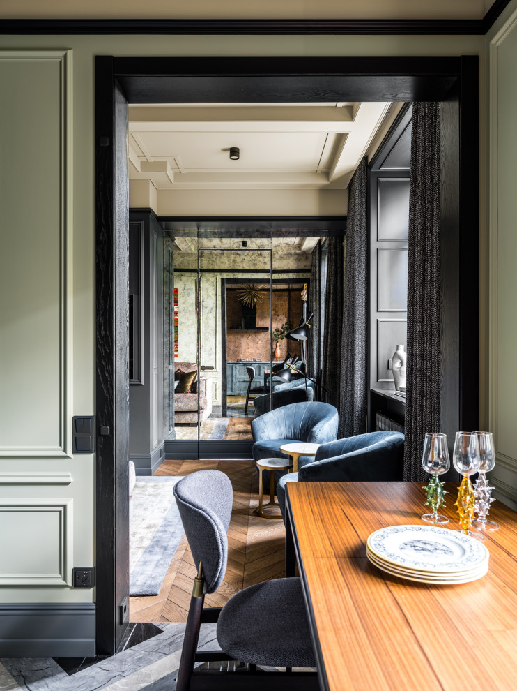 Сталинка на Университетском проспекте, 75 кВ.м.