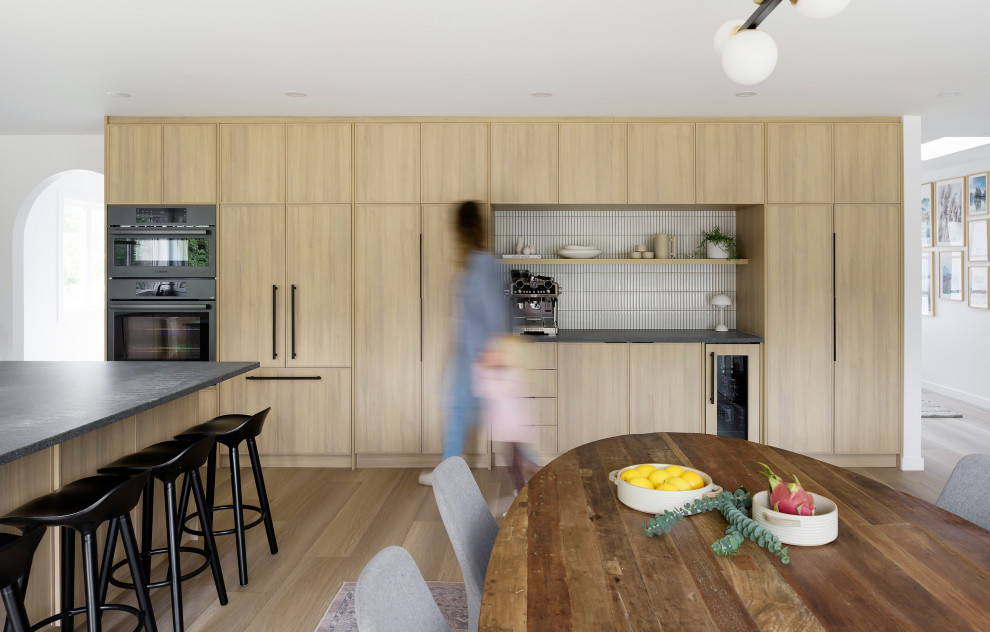 Kitchen - scandinavian kitchen idea in Vancouver
