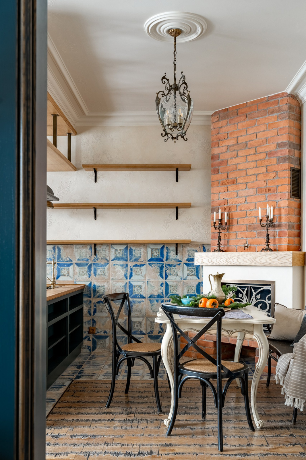 Боровая. Квартира режиссера.