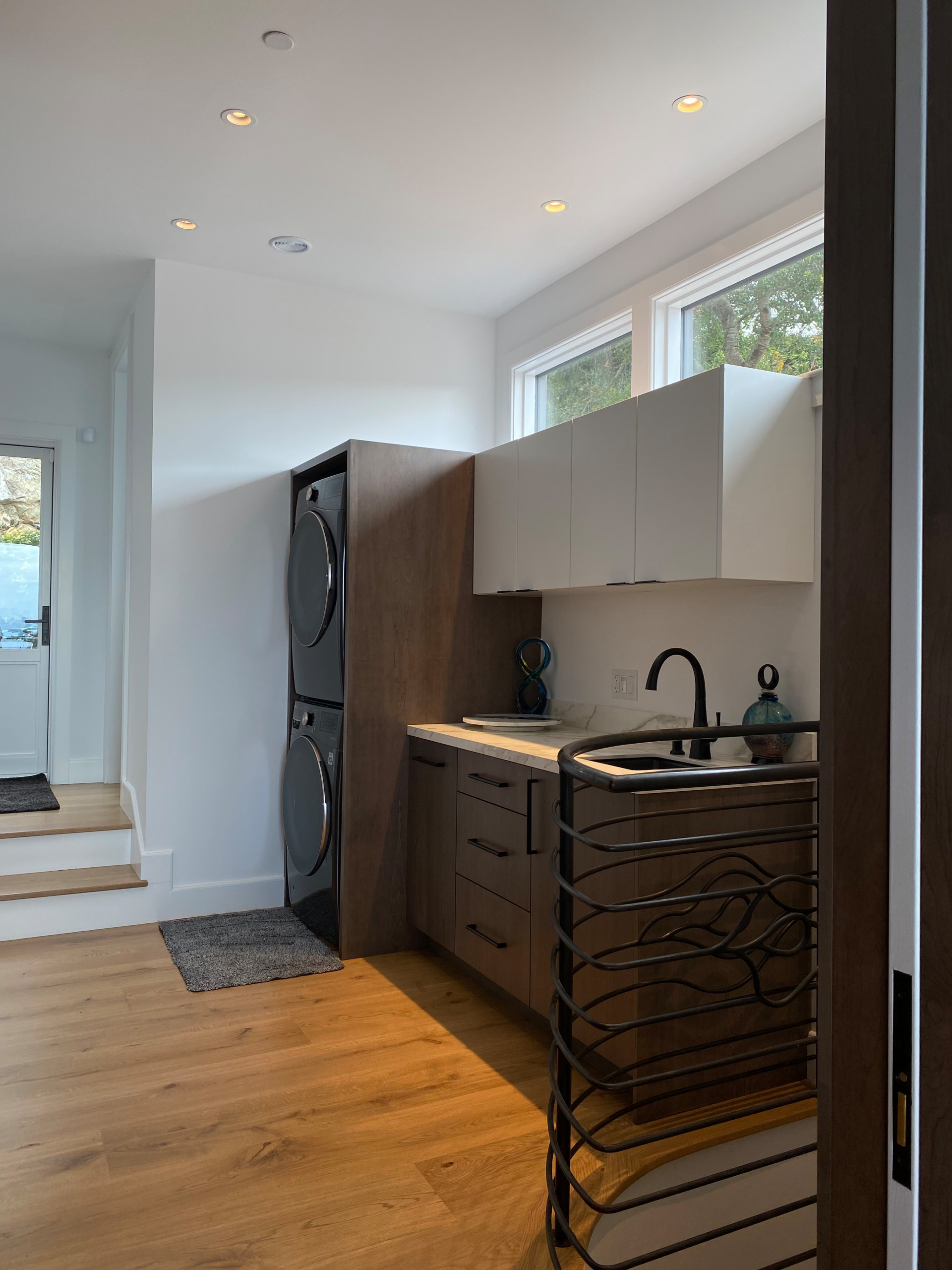 Tiburon | Modern Kitchen & Bathroom Remodel