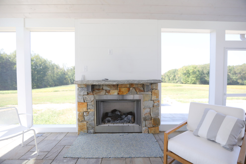 Home design - transitional home design idea