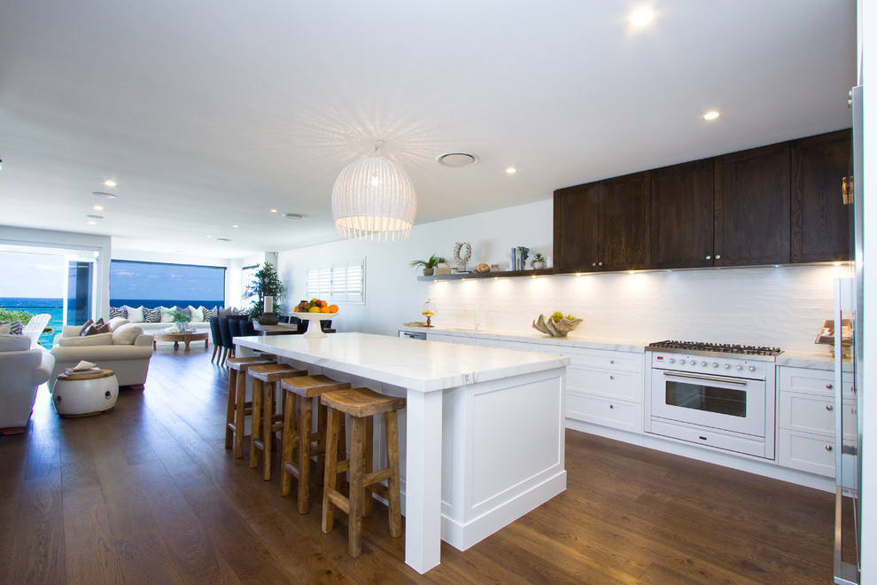 Inspiration for a contemporary kitchen in Brisbane.