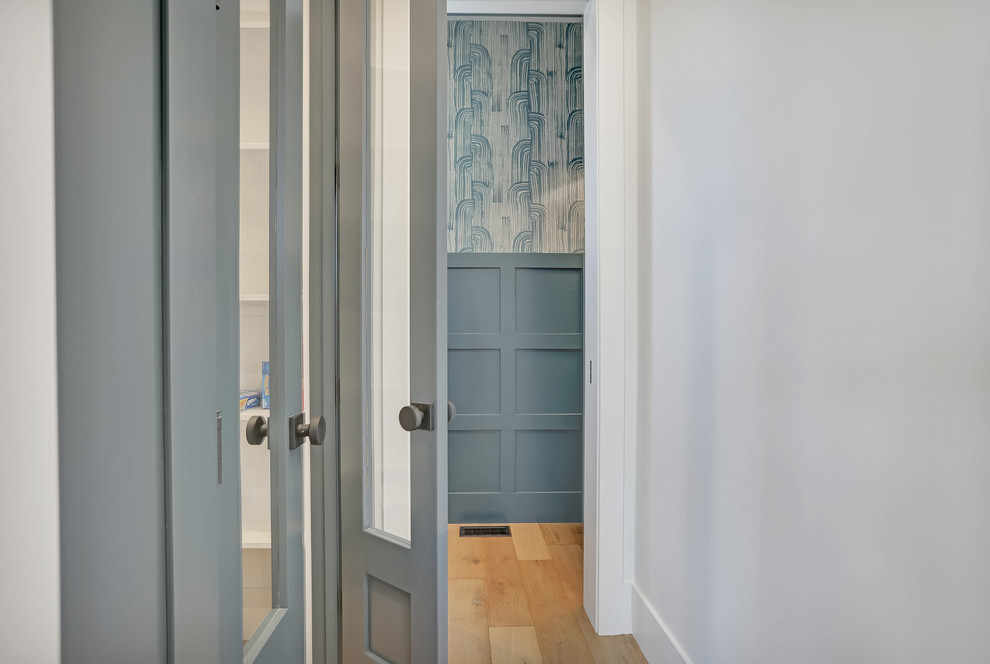 Home design - transitional home design idea