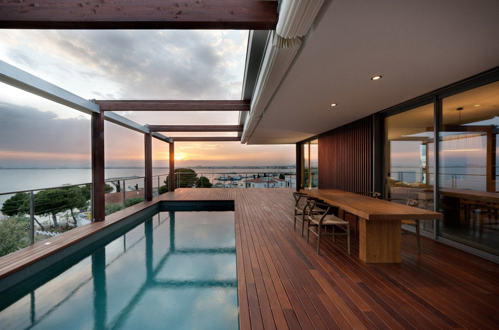 Пример применения террасной доски из Ипе (Бразильский орех)