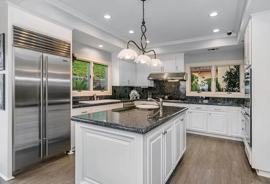 Custom Kitchens