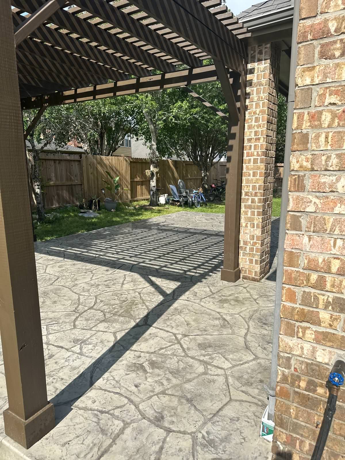 Pergola and patio extension in Firethorne