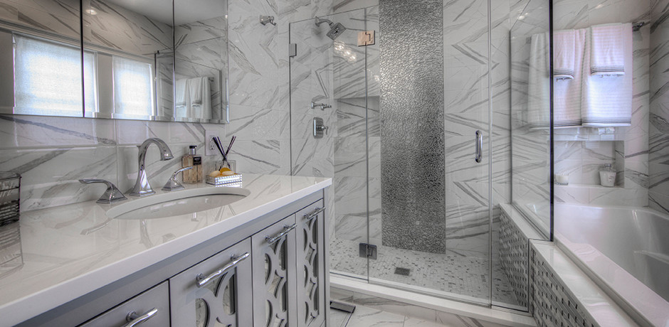 Design ideas for a mid-sized transitional master bathroom in New York with an open shower, white tile, gray tile, furniture-like cabinets, grey cabinets, an alcove tub, metal tile, an undermount sink and engineered quartz benchtops.