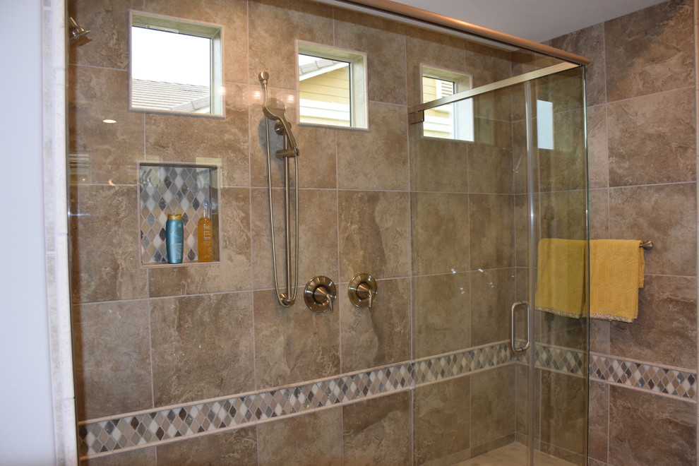 Bathroom - transitional bathroom idea in Phoenix