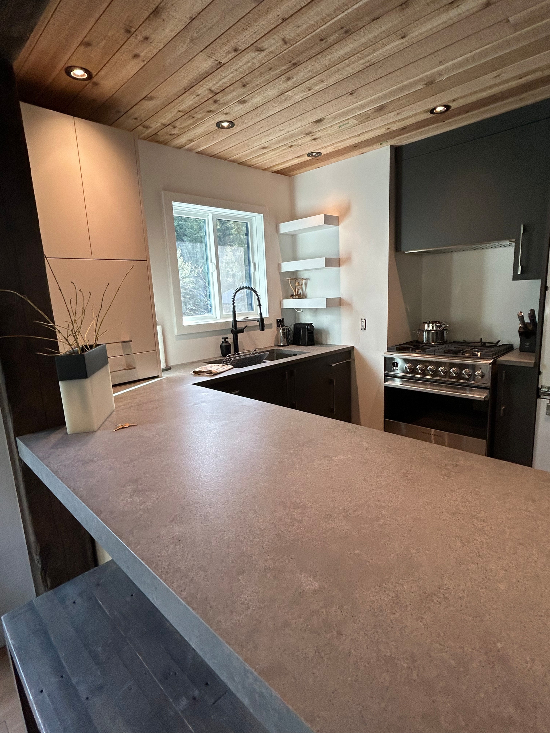 Cement Quartz