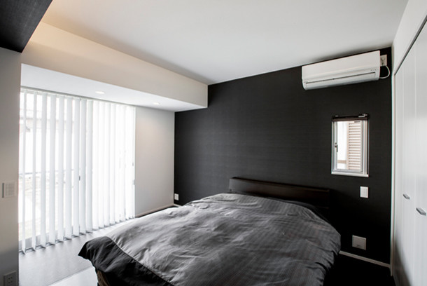 Inspiration for a modern bedroom remodel in Tokyo