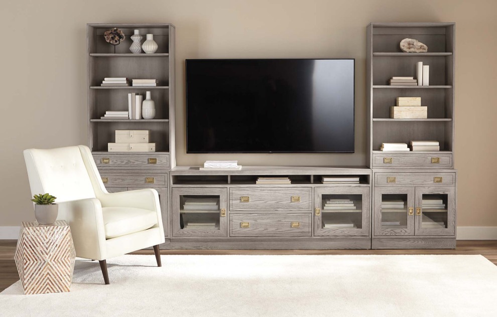 Home theater - home theater idea in New York