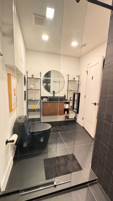 New Basement  Hopewell Project modern-badezimmer
